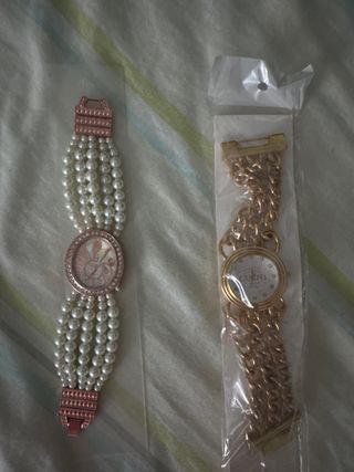 Relojes de moda perlas y cadena dorada