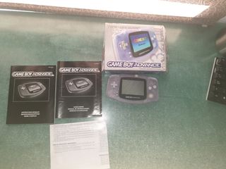 Game Boy Advance con Caja