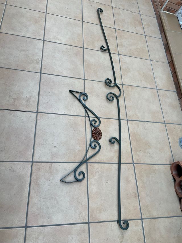 Forja decorativa metal y madera