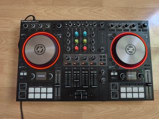 Traktor S4 MK3 + Decksaver
