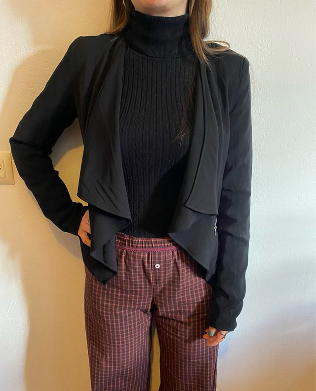 Chaqueta negra Pull&Bear 