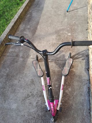 Patinete de 3 ruedas (patinete de caderas)