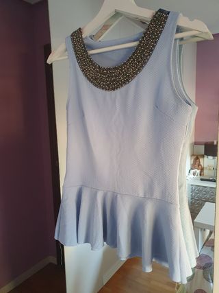 Top peplum azul bebé con pedrería