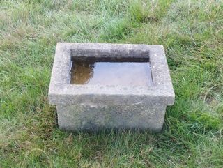 Pila Rectangular de Granito 39x30x20