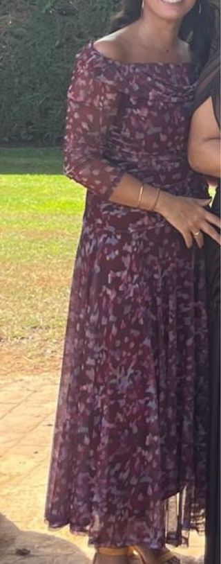 Vestido morado de fiestas