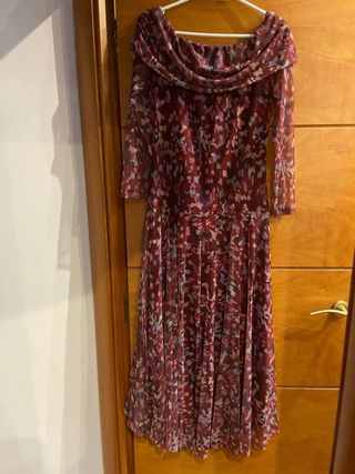 Vestido morado de fiestas