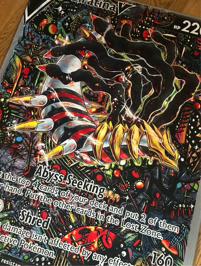 Tappeto Carta Pokemon Giratina V 220 HP