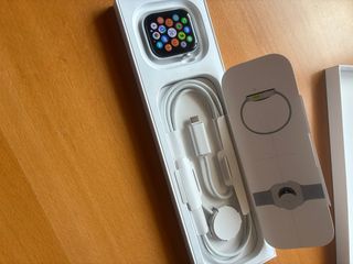 Apple Watch Series 10 (GPS) 42mm 
Con Garantía