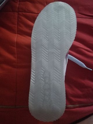 Zapatillas transparentes