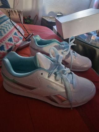 Zapatillas transparentes