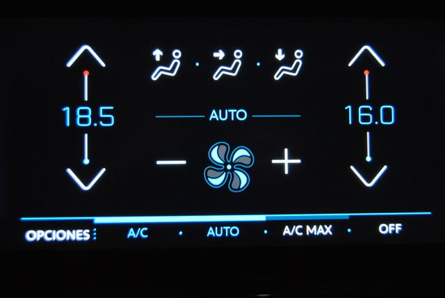 Peugeot 3008 GASOLINA 130 6V ALLURE PACK 2024