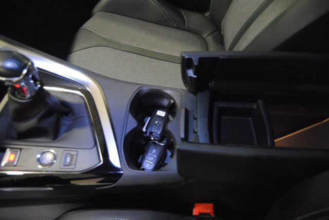 Peugeot 3008 GASOLINA 130 6V ALLURE PACK 2024