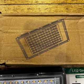 Luz LED para Cultivo de Plantas - Nova