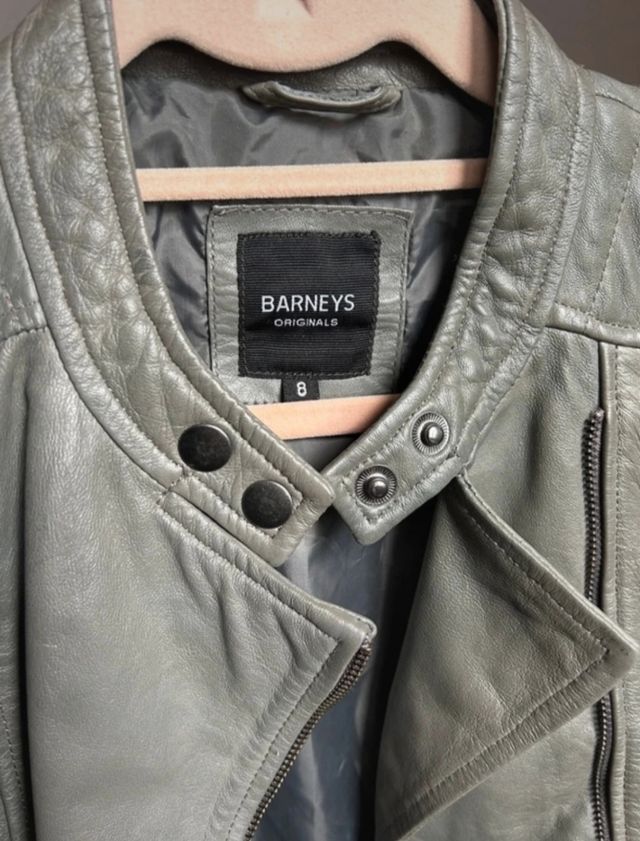 Chaqueta de piel Barneys New York gris T.S