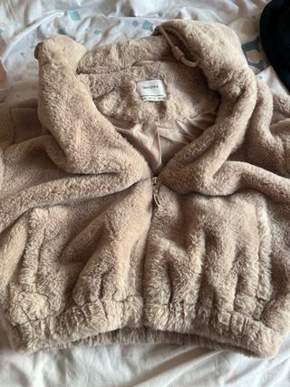 Chaqueta pelo Bershka rosa palo Talla XS