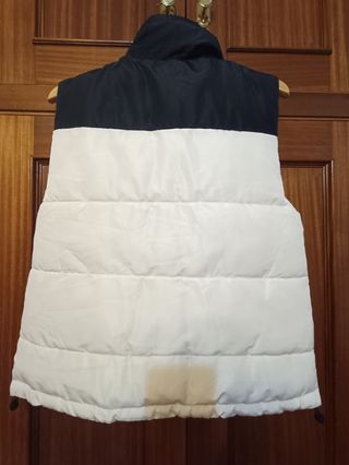 Chaleco reversible cremallera y corchetes