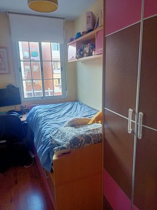 Habitación juvenil madera y plástico