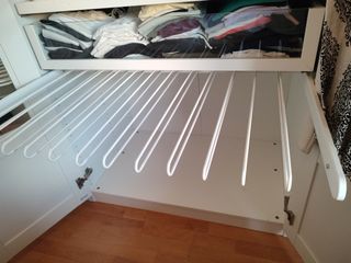 Colgador extraíble pantalones IKEA KOMPLEMENT