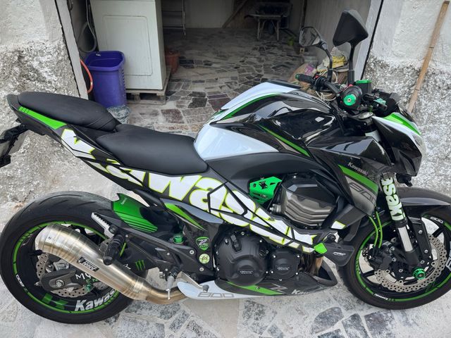 Kawasaki Z800e