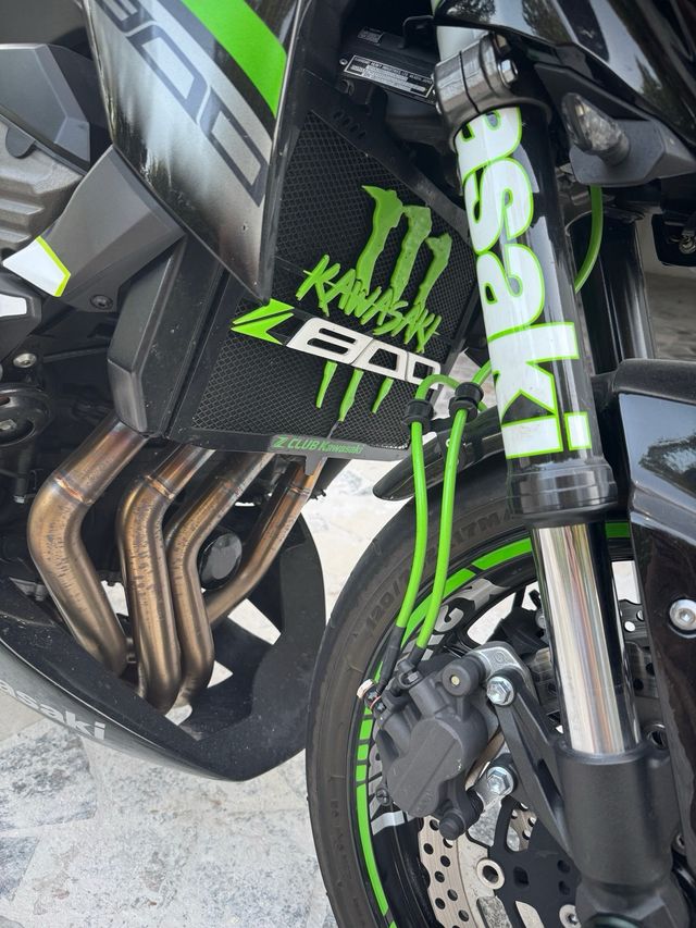 Kawasaki Z800e