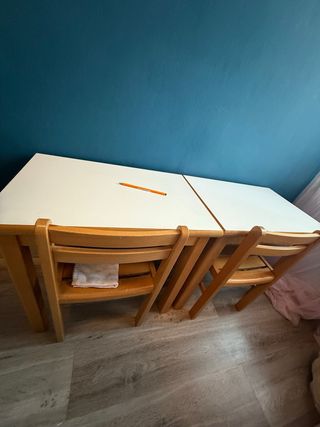 Pupitre infantil con silla