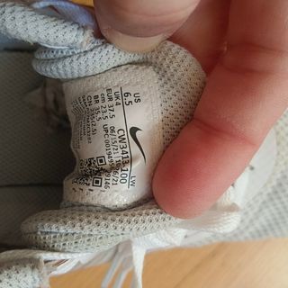 Zapatillas Nike Mujer Gris y Blanco