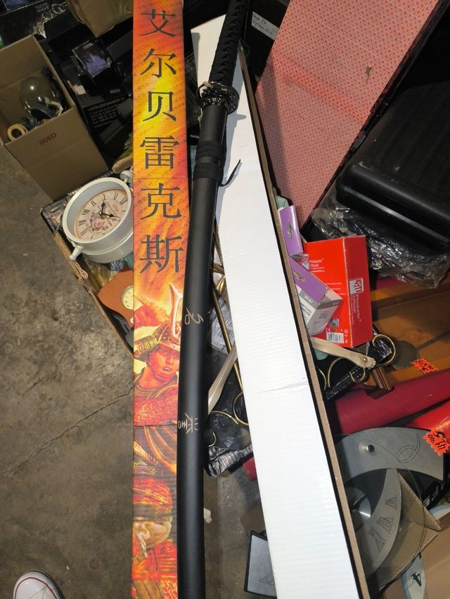 Katana a spigoli vivi