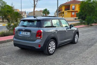 MINI Countryman Cooper SE ALL4 136