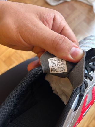 Zapatillas Fútbol Asics Talla 42
