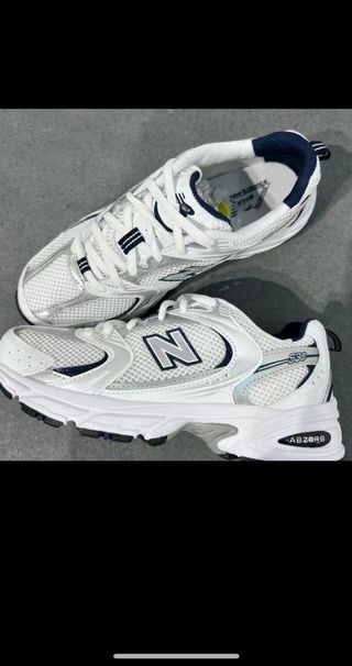 New Balance 530 Plata y Blanco