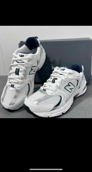 New Balance 530 Plata y Blanco