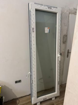 Balconera PVC Oscilobatiente Cristal Seguridad