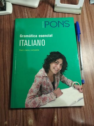 Gramática esencial Italiano (Spanish Edition)
