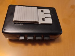 Walkman Cassette y Radio Negro/Gris