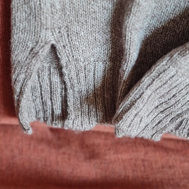 Jersey cuello alto topo talla S