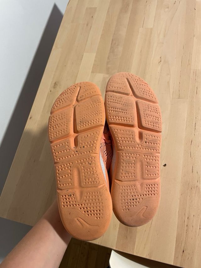 Zapatillas deportivas naranjas