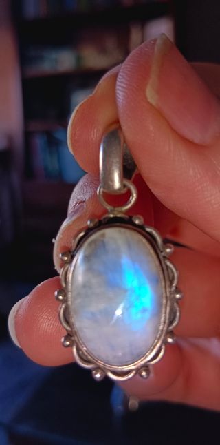 Colgante Piedra Luna Azul y Blanca