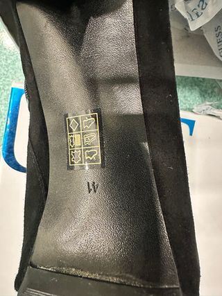 Stivaletti Guess neri con bottoni