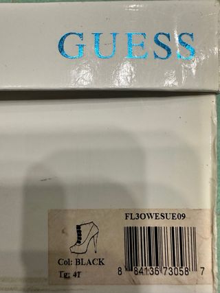 Stivaletti Guess neri con bottoni