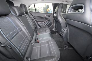 MERCEDES-BENZ GLA 220 CDI 4-MATIC AUTOM