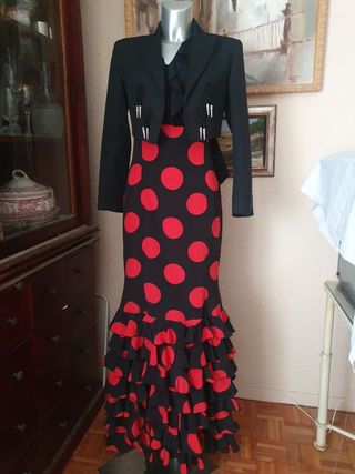 Falda flamenca lunares rojo y negro