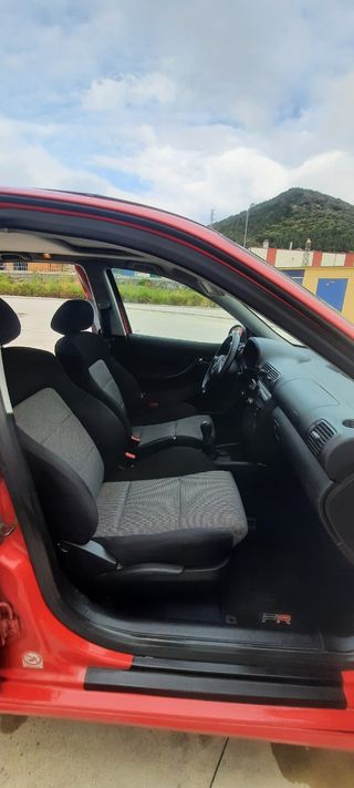 SEAT Leon 2004