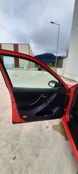 SEAT Leon 2004