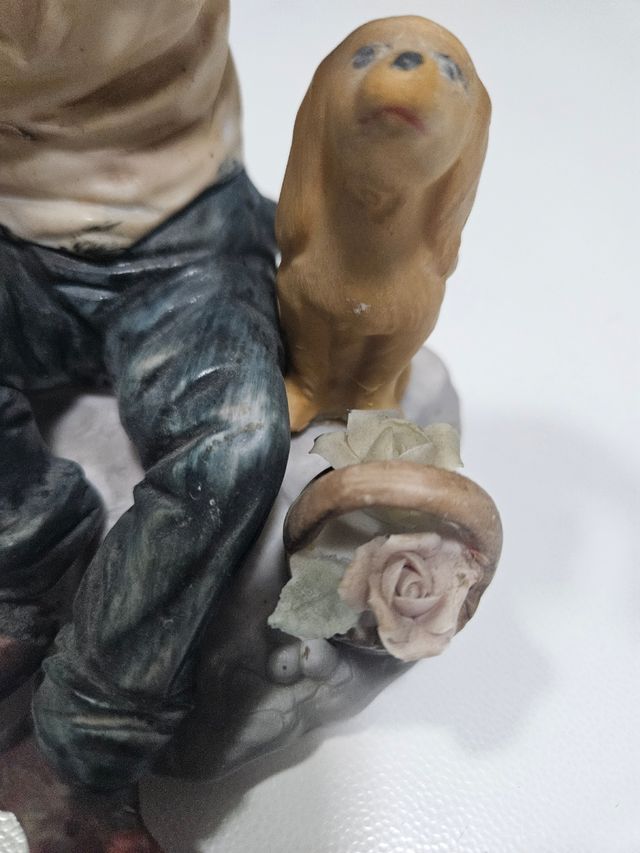 Statuina ceramica ragazzo e cane