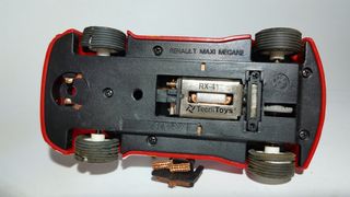 1x Renault Megane SCX #8 Vermelho