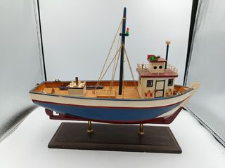 MAQUETA DE BARCO DE MADERA "CHALUTIER"