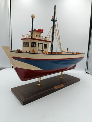 MAQUETA DE BARCO DE MADERA "CHALUTIER"