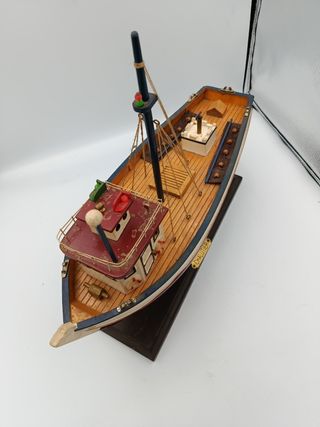 MAQUETA DE BARCO DE MADERA "CHALUTIER"