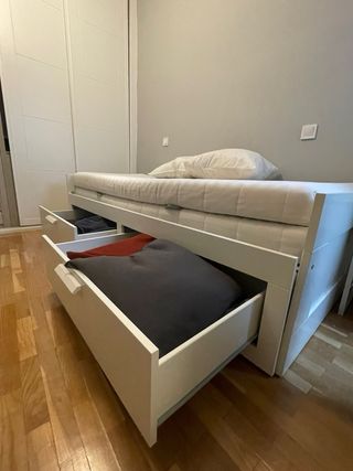 Diván BRIMNES extensible con 2 cajones y colchones