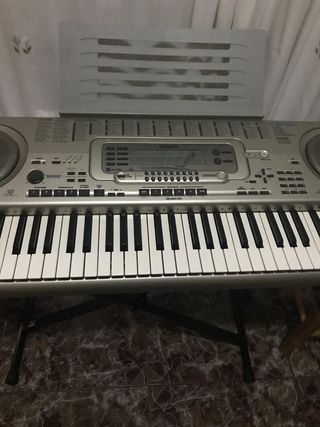 Piano Digital Casio WK 3200/3700